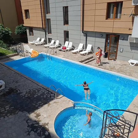 Sea Breeze 3 شقة *