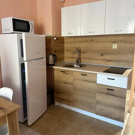 Sea Breeze 3 * سفيتي فلاس