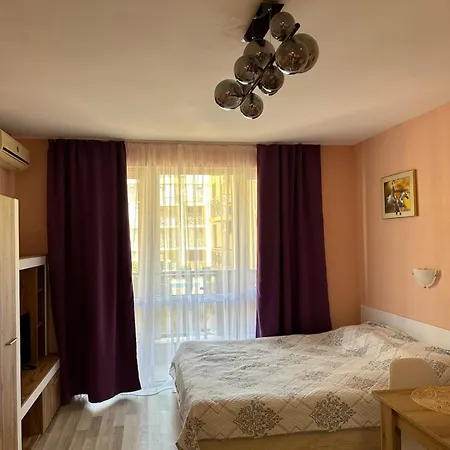 Sea Breeze 3 Apartment *